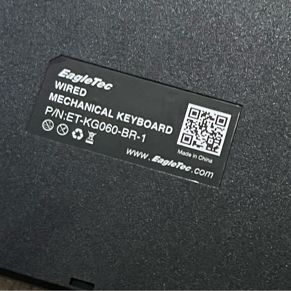 EagleTec LED Blue Blacklit Mechanical Gaming Keyboard - Picture 11 of 11